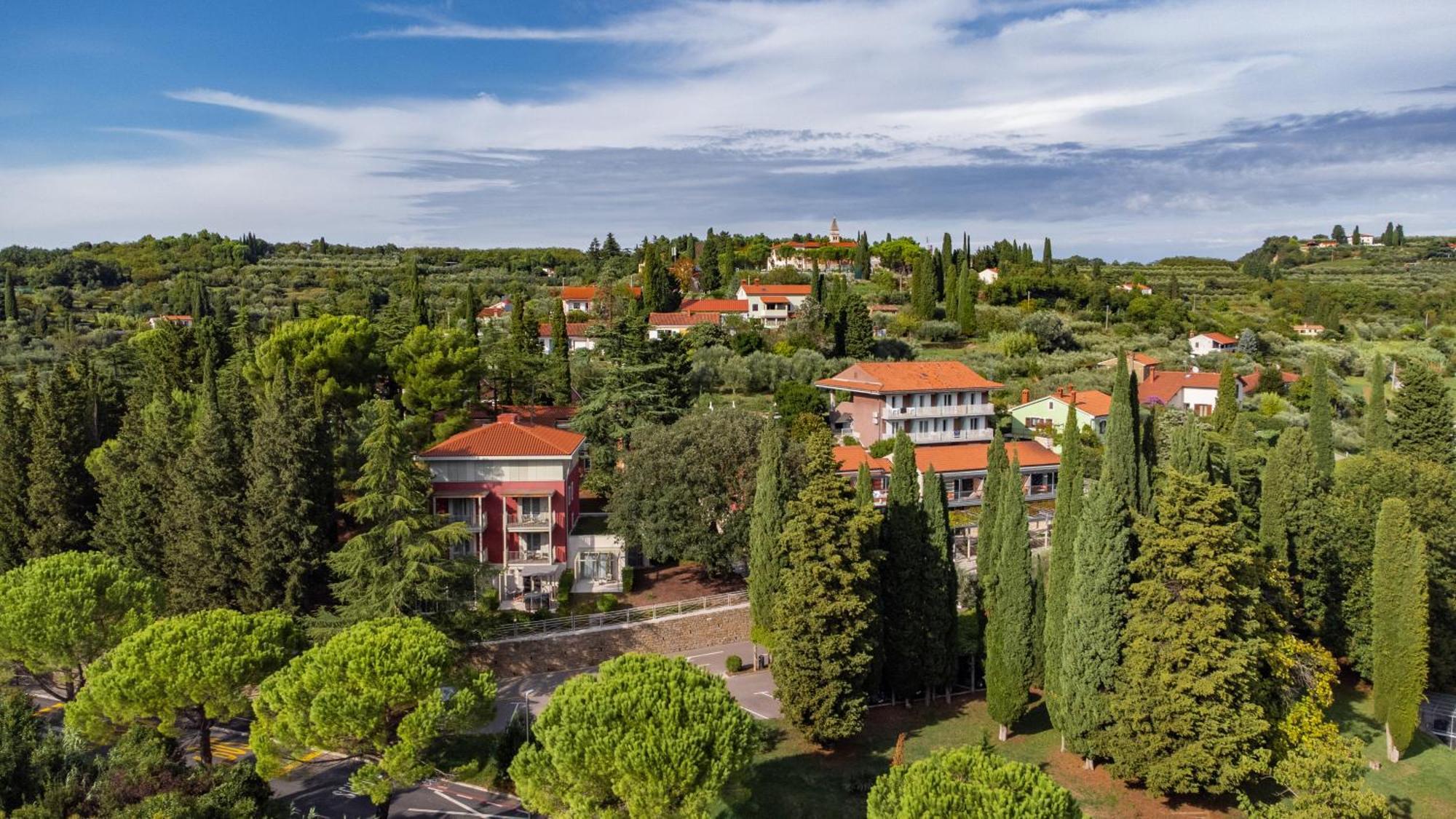 Hotel Laguna Deluxe - Terme Krka Strunjan Exterior photo